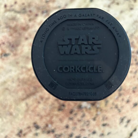 Corkcicle Darth Vader - Picture 12 of 12